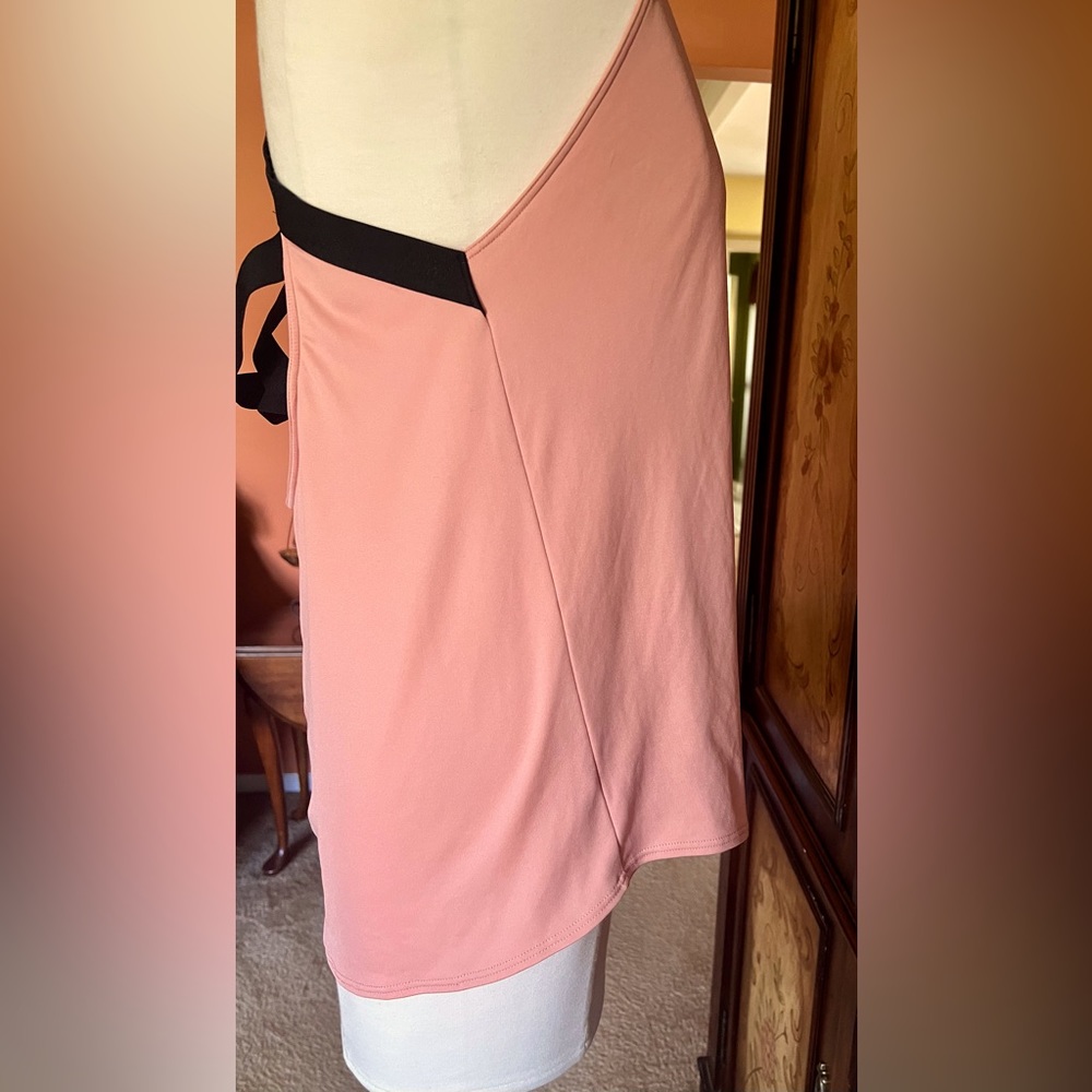 Woman’s Nike Dri-fit Tank Top - Picture 3 of 9